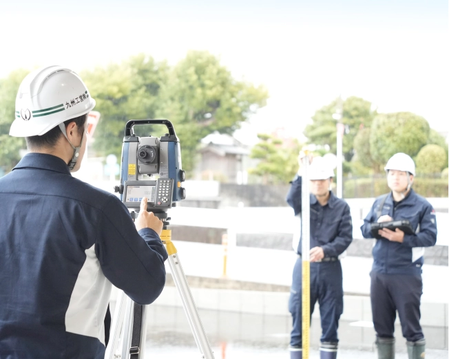測量・補償部門イメージ画像